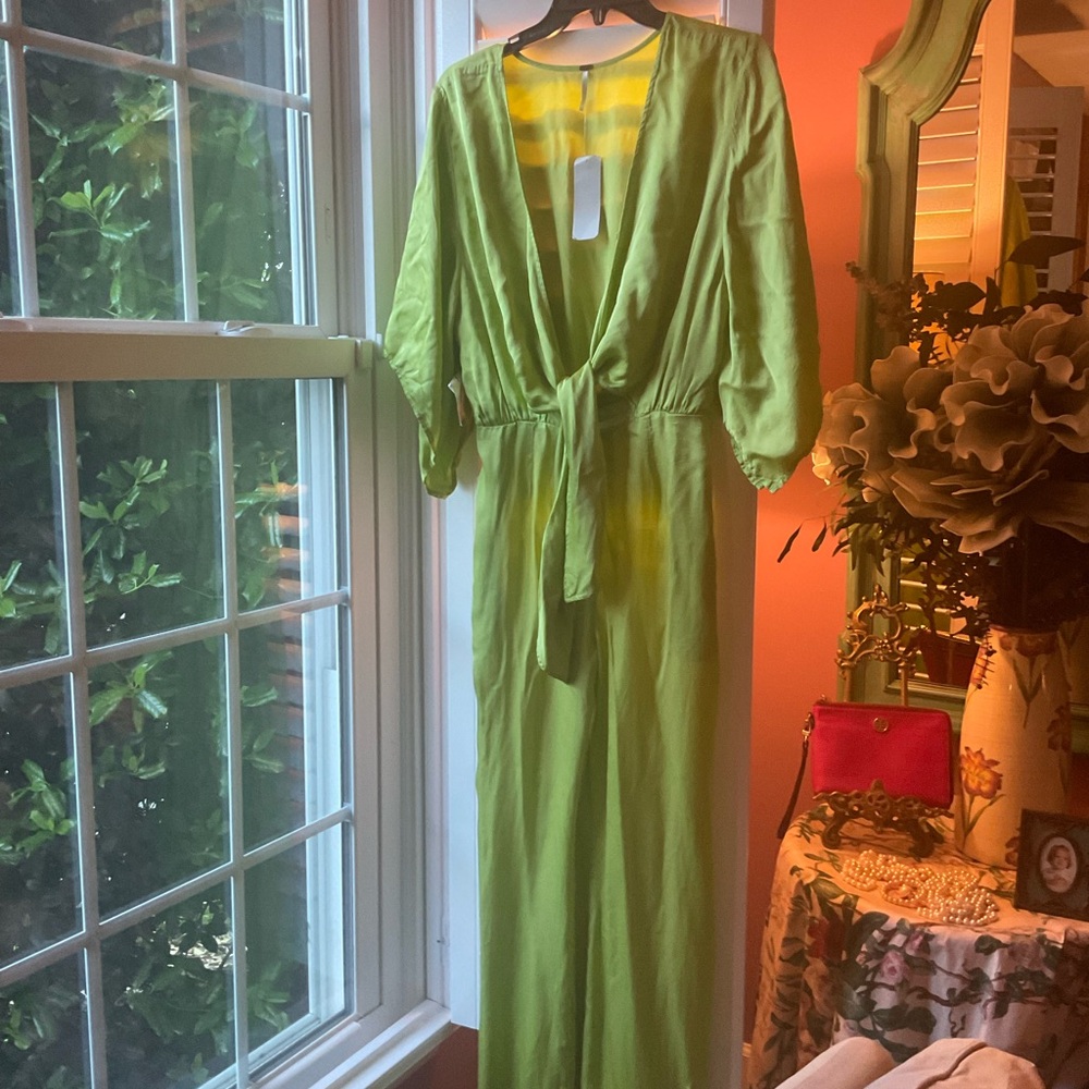 YFB Yellow-Green Satin jumpsuit with plunging neck and pockets. XS